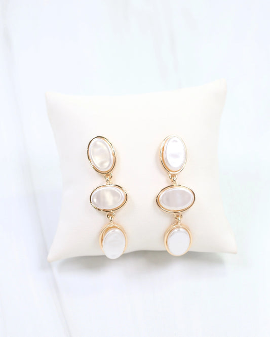 Albury Pearl Dangle Earring