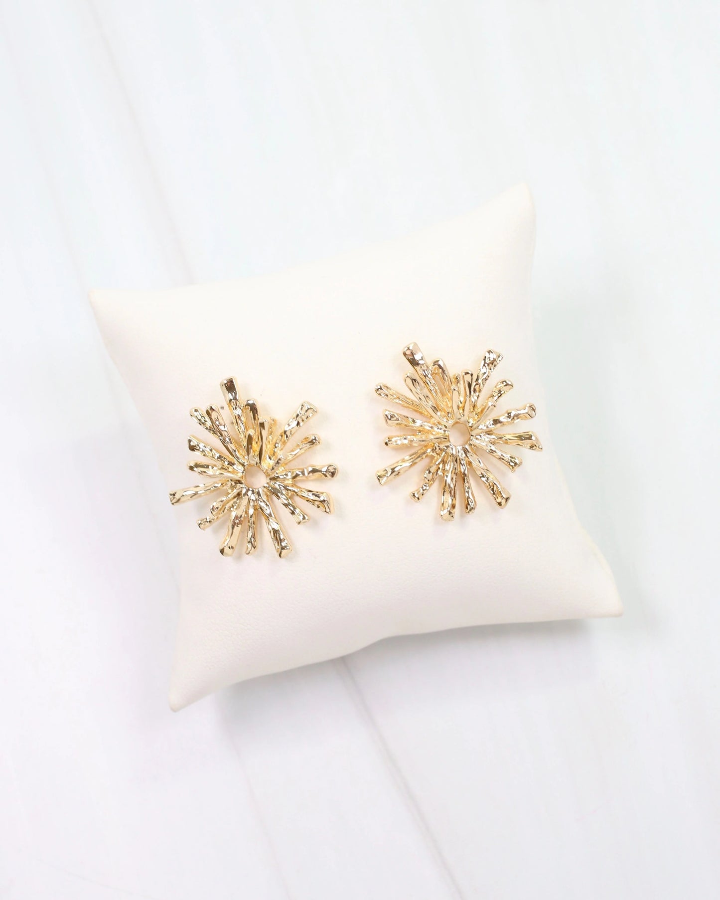 Hillsborough Sunburst Post Earring Gold