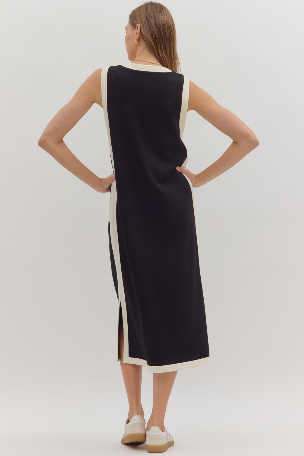 Black Sleeveless Midi